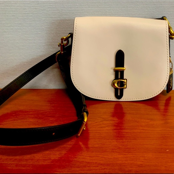 Small Coach Handbag - Picture 1 of 11